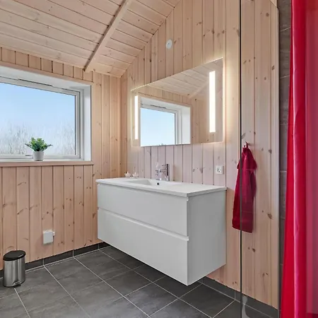 Semesterbostad 4 Bedroom Stunning In *