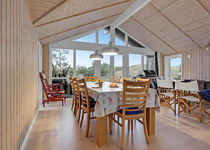 בית נופש 4 Bedroom Stunning In ריבה